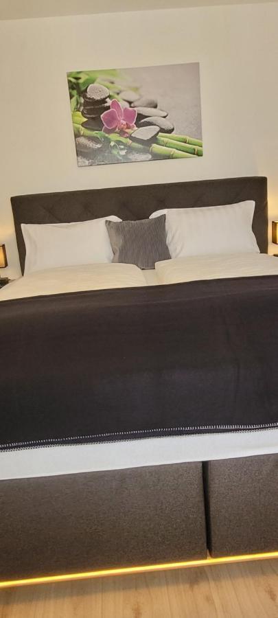 Royal Apartment Baden-Baden Bagian luar foto